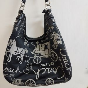 ?Coach? Shoulderbag? Selling cheap.....